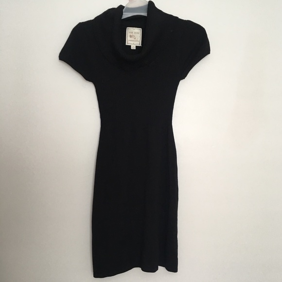 Cowl neck little black dress - Picture 4 of 4